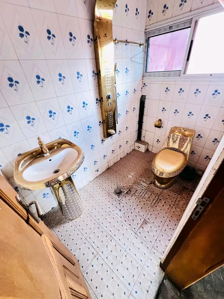 1778186675880