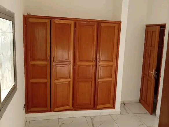 Vaste appartement haut standing 3 chambres à louer à Mimboman – Yaoundé