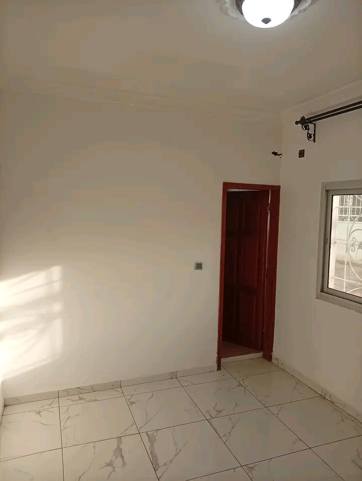 Vaste appartement haut standing 3 chambres à louer à Mimboman – Yaoundé