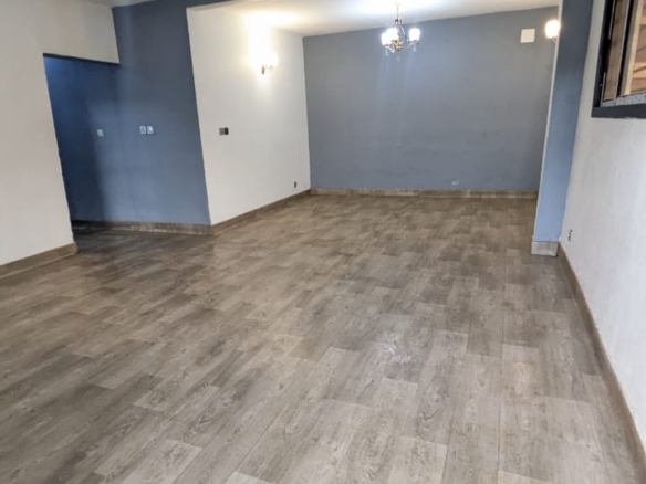 Villa 4 chambres à louer à Terminus Mimboman – Usage habitation ou bureau