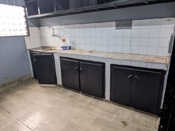 Villa 4 chambres à louer à Terminus Mimboman – Usage habitation ou bureau