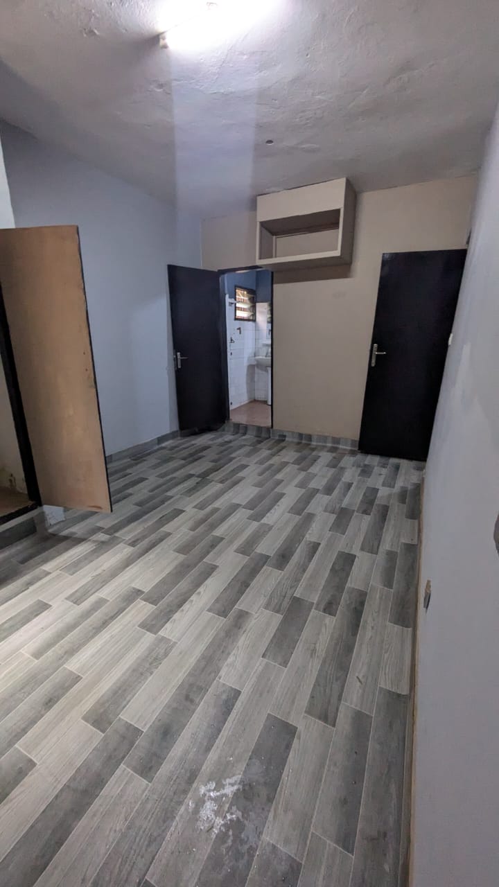 Villa 4 chambres à louer à Terminus Mimboman – Usage habitation ou bureau