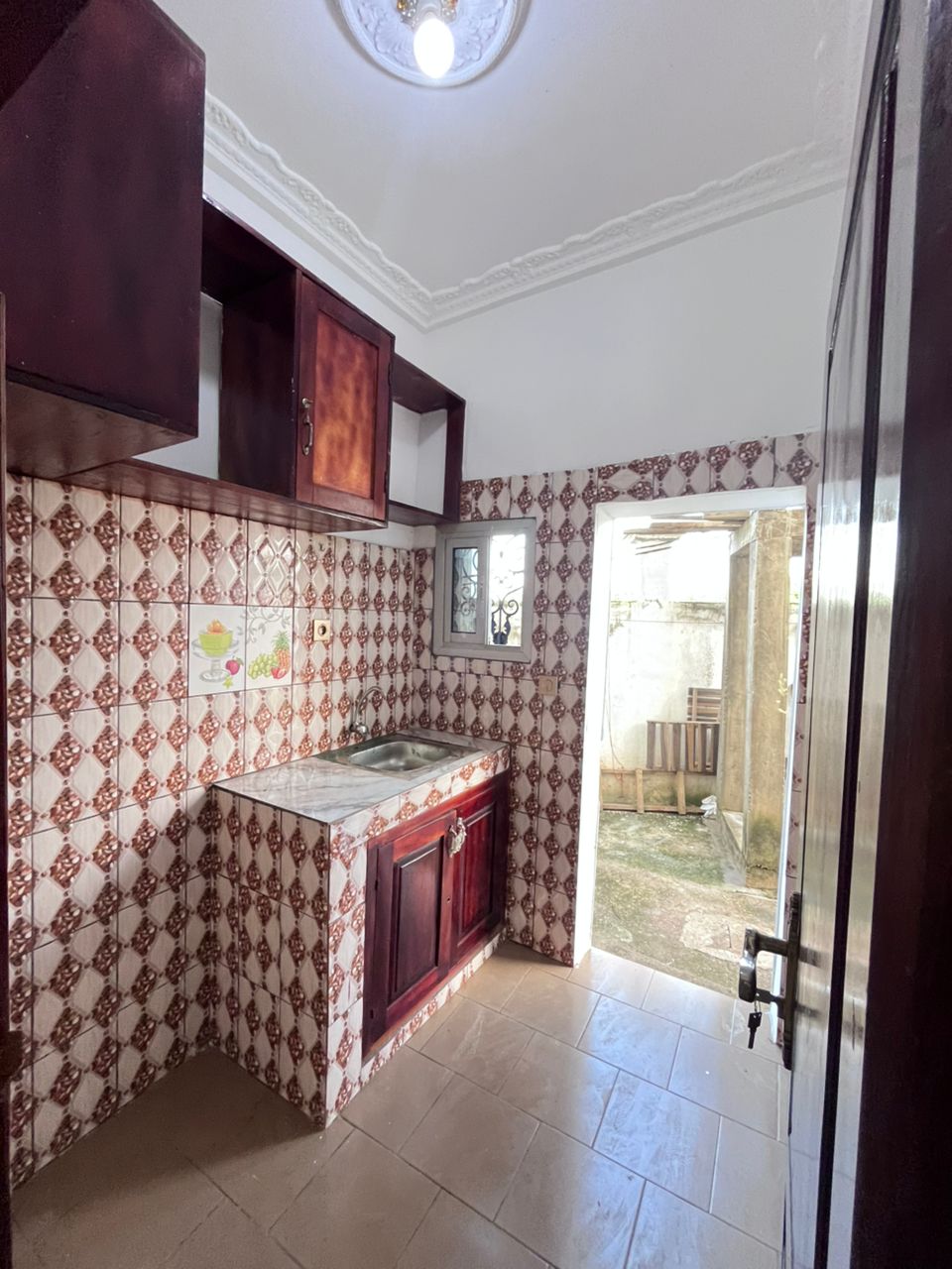 Studio moderne à louer à Messassi – Yaoundé