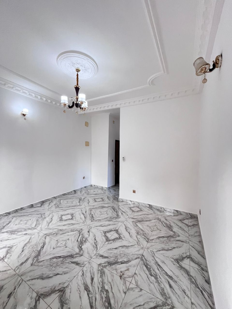 Studio moderne à louer à Messassi – Yaoundé