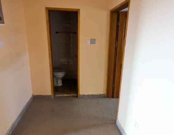 Appartements neufs 3 chambres à louer à Messassi Carrefour – Yaoundé