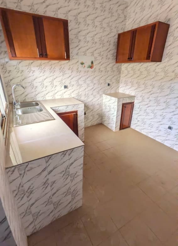 Appartements neufs 3 chambres à louer à Messassi Carrefour – Yaoundé