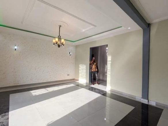 Appartement moderne 3 chambres à louer à Odza Borne 10 – Yaoundé