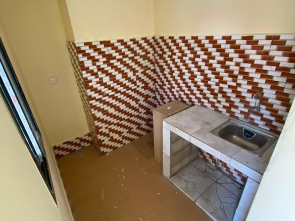 Studio moderne à louer à Mimboman Carrefour Delta – Yaoundé