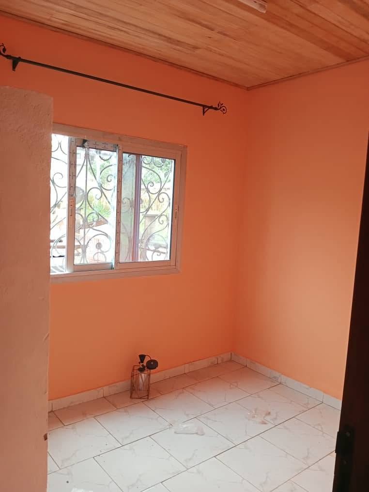 palmer Appartement Moderne Neuf – Yaoundé, Awae Escalier