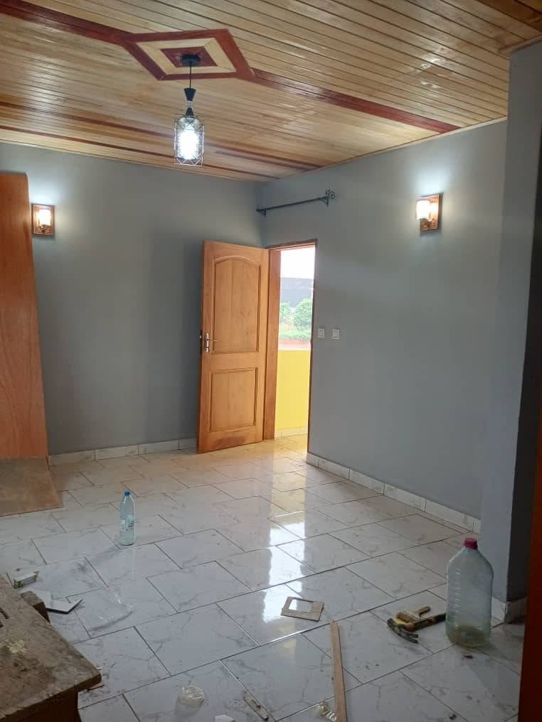 palmer7 Appartement Moderne Neuf – Yaoundé, Awae Escalier