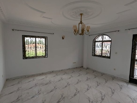 Appartement Neuf de Standing – Yaoundé, Odza Petit Marché