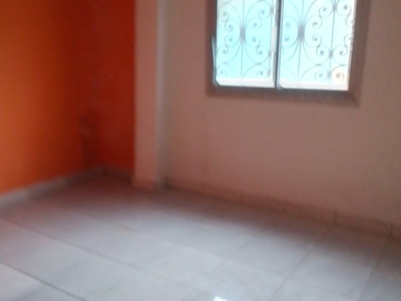 Très grand appartement 3 chambres à louer à Simbock Mbalngon – Yaoundé
